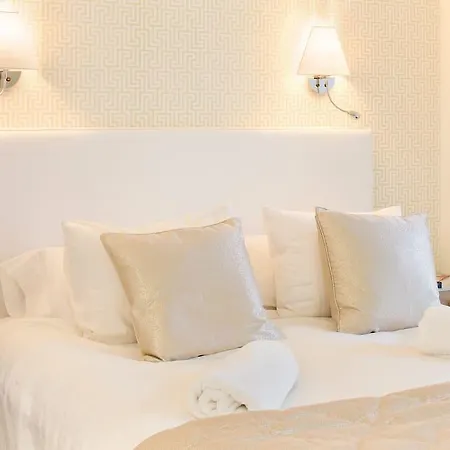 Luxurious 1 Bedroom Apartment In Central Lisbon